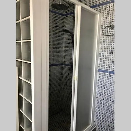 Casa Con Piscina Privada. Mirador De Humbolt. Casa de Férias