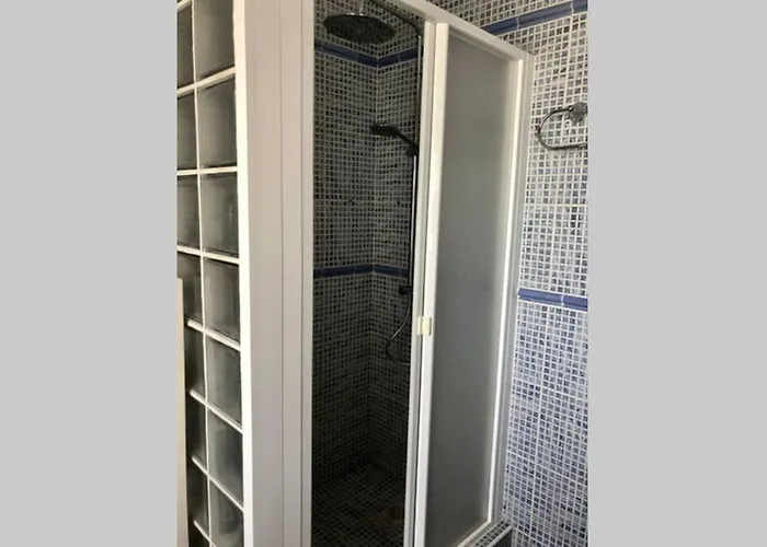 Casa Con Piscina Privada. Mirador De Humbolt. Casa de Férias