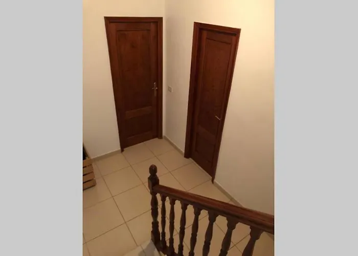 Casa Con Piscina Privada. Mirador De Humbolt. Casa de Férias